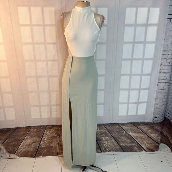 Blithe NWT White Green Open Back Sleeveless Cutout Halter Maxi Dress Small - Picture 2 of 12